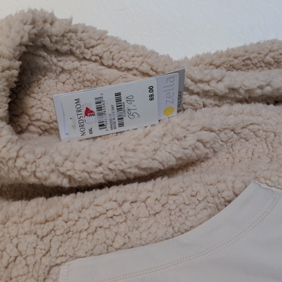 Zella Teddy Bear Fur Hoodie Sz: XXL NWT $69 - Picture 3 of 12